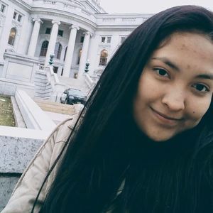 Meet your Posher, Andrea